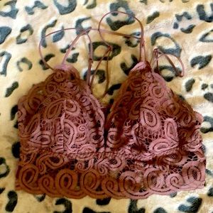 NWOT PINk bralette szM in a beautiful purple/mauve color